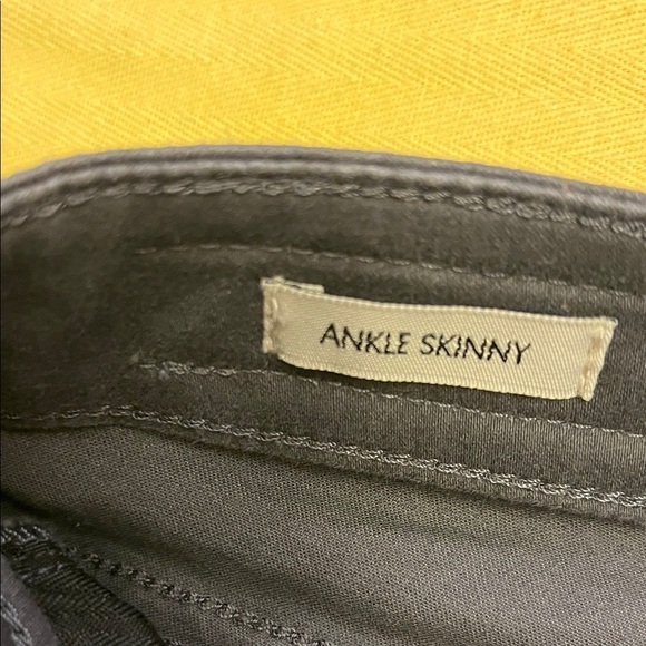 Calvin Klein Women's Dark Gray Straight Leg Jeans size 6 - Picture 3 of 9